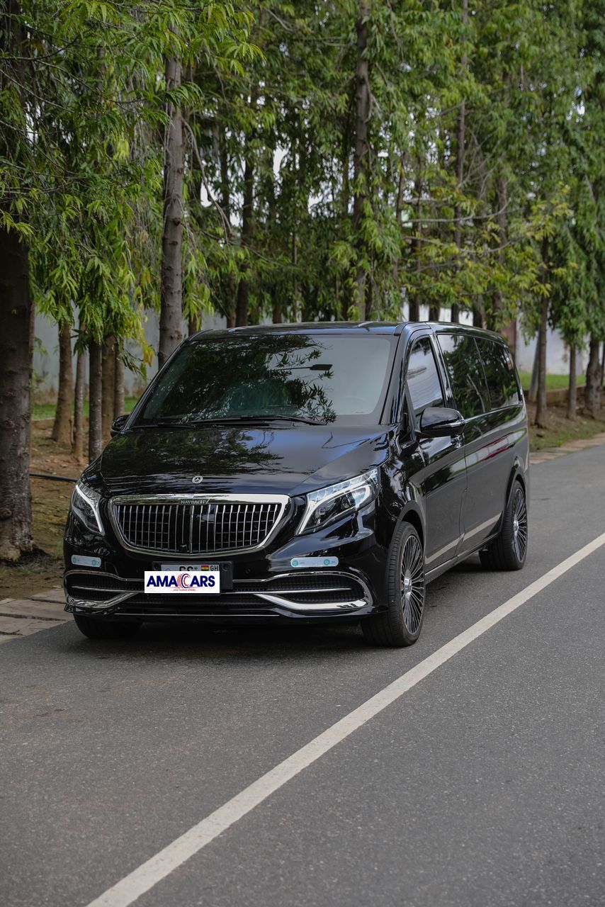 Mercedes Maybach ultra-luxury minibus